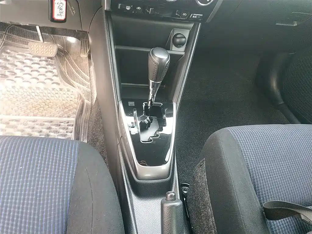 Toyota YARiS L Zhi Xiang 2017 1.5E CVT Charming Edition фото 14