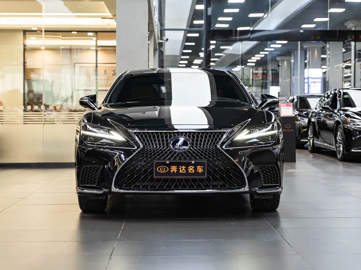  Lexus Lexus LS 2021 500h Executive Edition 2