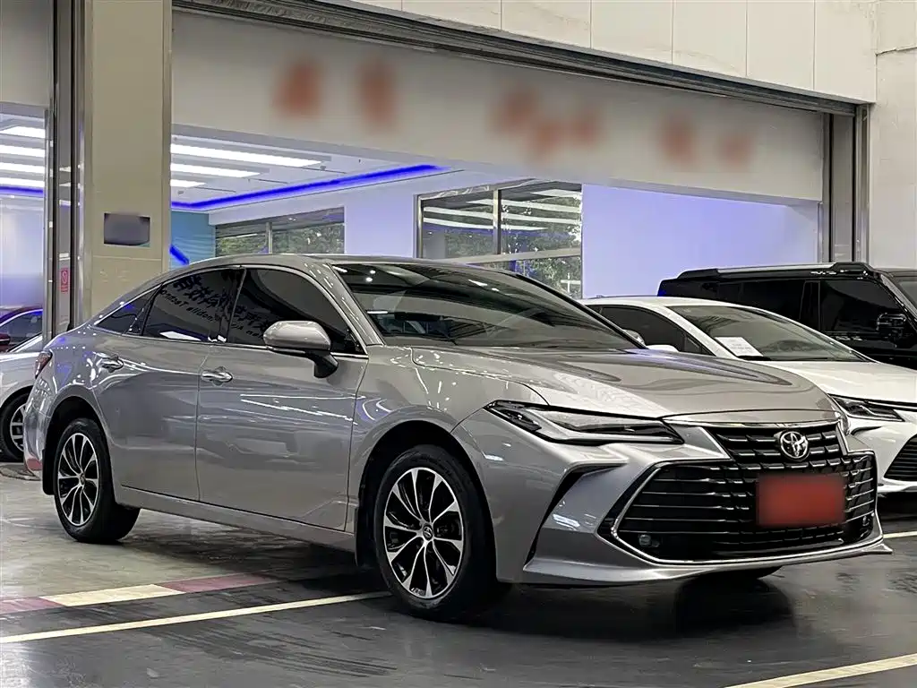 Toyota Avalon 2022 2.0L Luxury Edition фото 9
