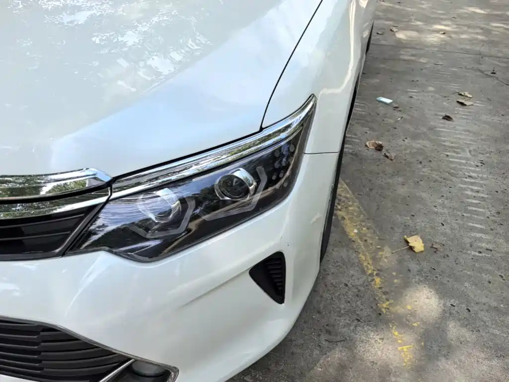Toyota Camry 2016 2015 2.0G Leading Edition
