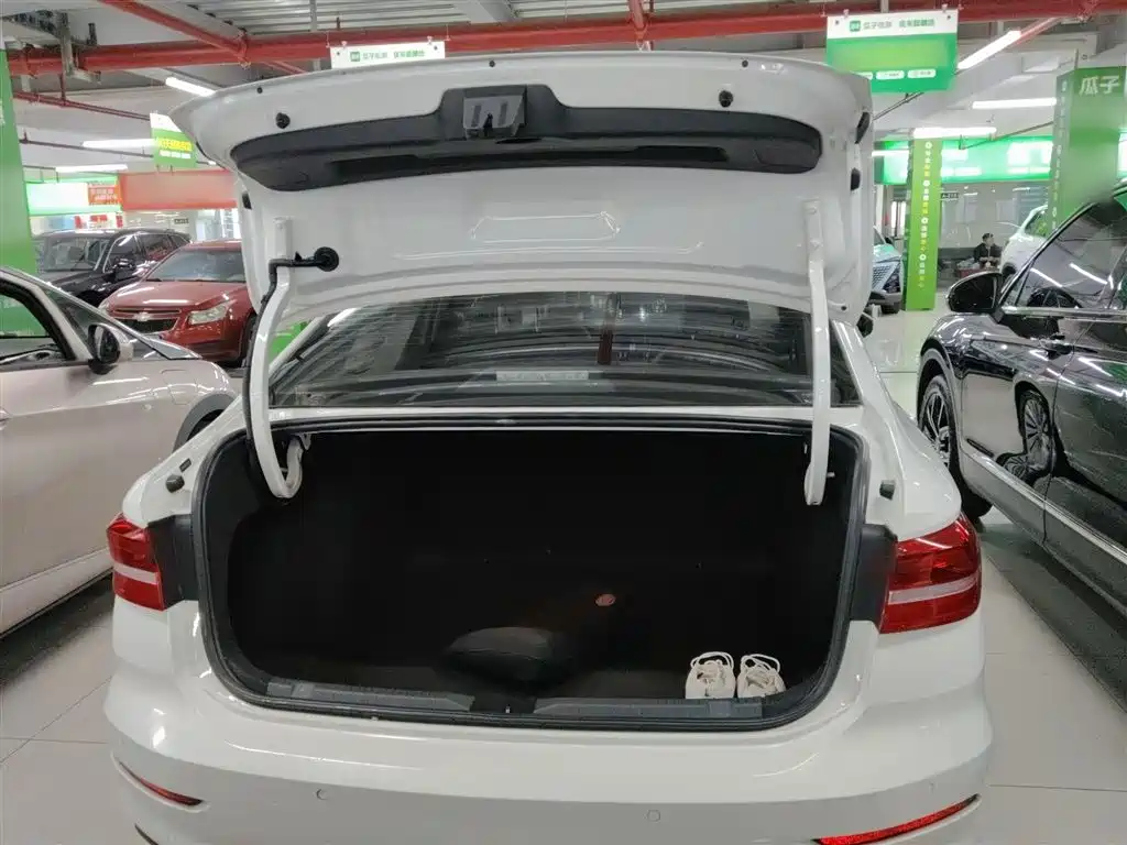 Volkswagen Lavida 2018 1.5L Automatic Comfort Version China V фото 19