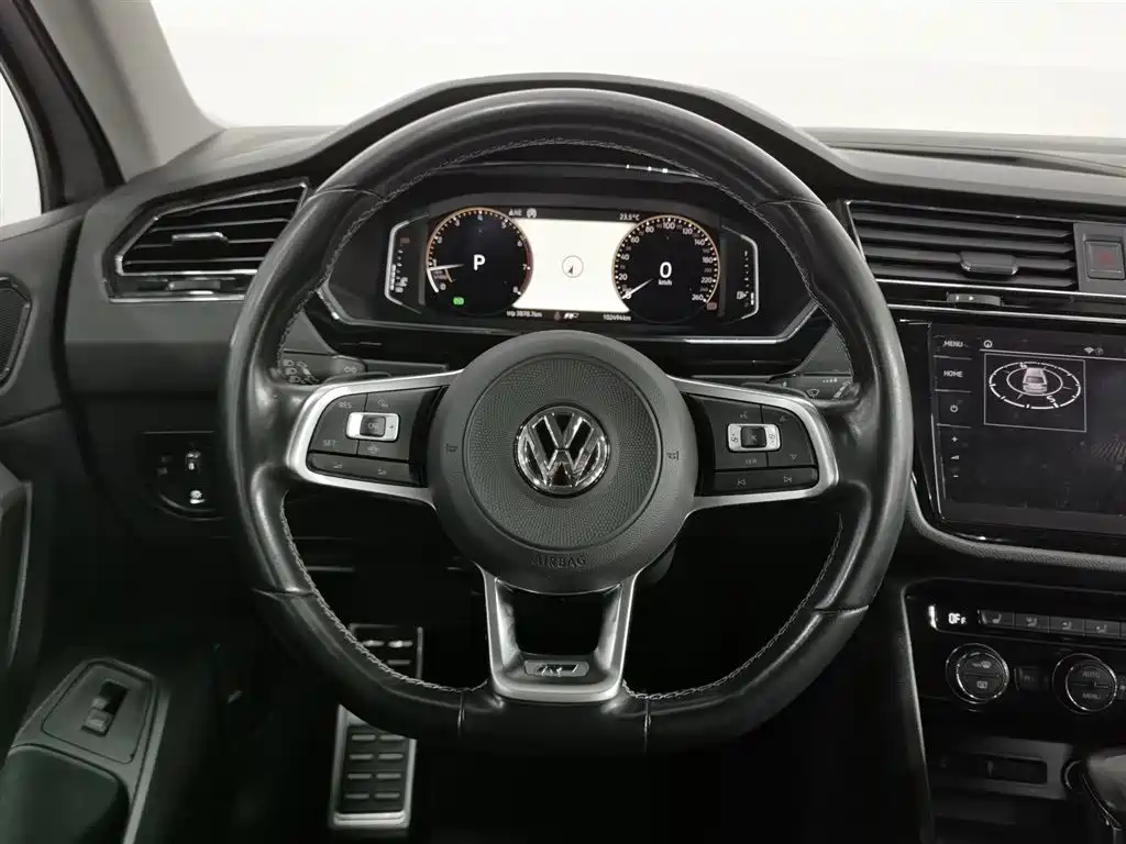 Volkswagen Tiguan L 2020 330TSI Auto 2WD R-Line Flagship China VI фото 11
