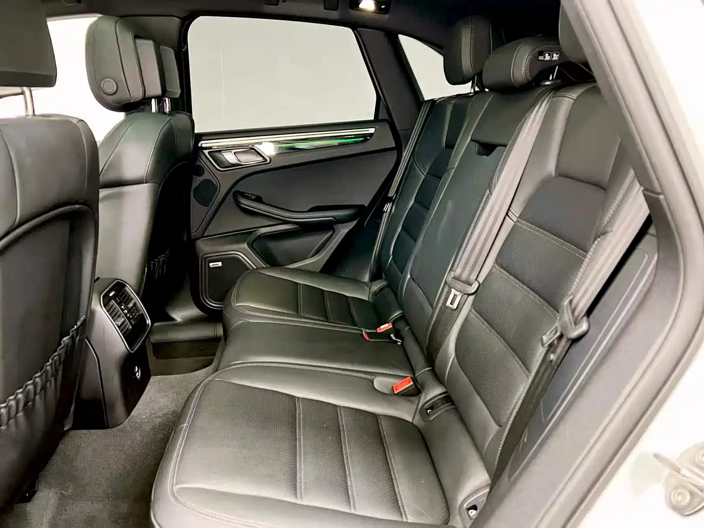 Porsche Macan 2022 Macan 2.0T фото 14