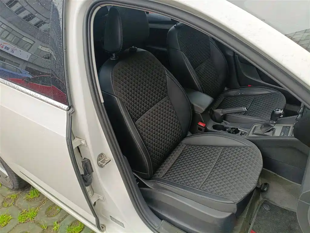 Škoda Octavia 2020 TSI230 DSG Smart Luxury Edition фото 25