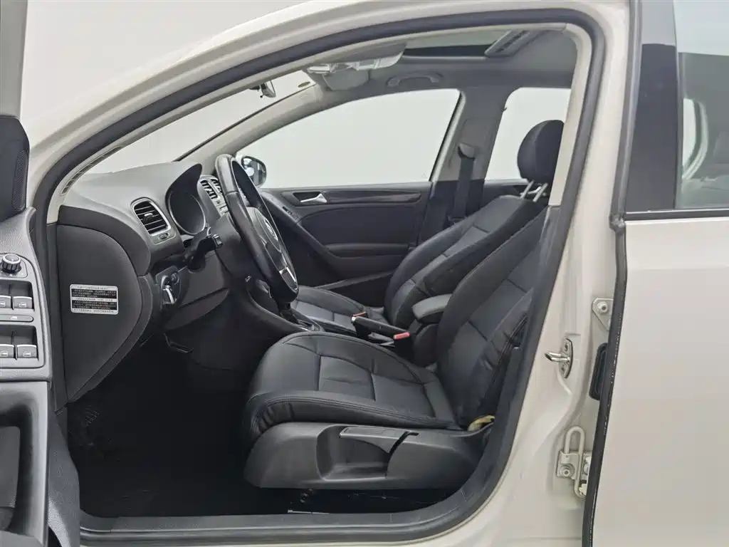 Volkswagen Golf 2012 1.4TSI Automatic Comfort фото 10