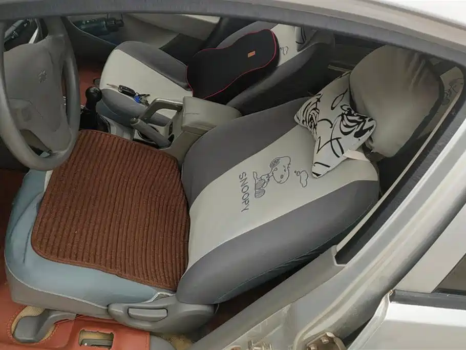 Chevrolet Sail 2011 Sedan 1.4L Manual Happiness Edition фото 9