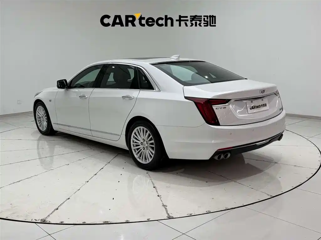 CADILLAC CT6