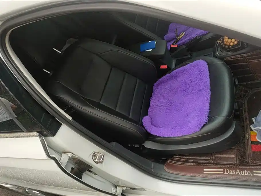 Volkswagen Bora 2017 1.6L Automatic Comfort фото 8