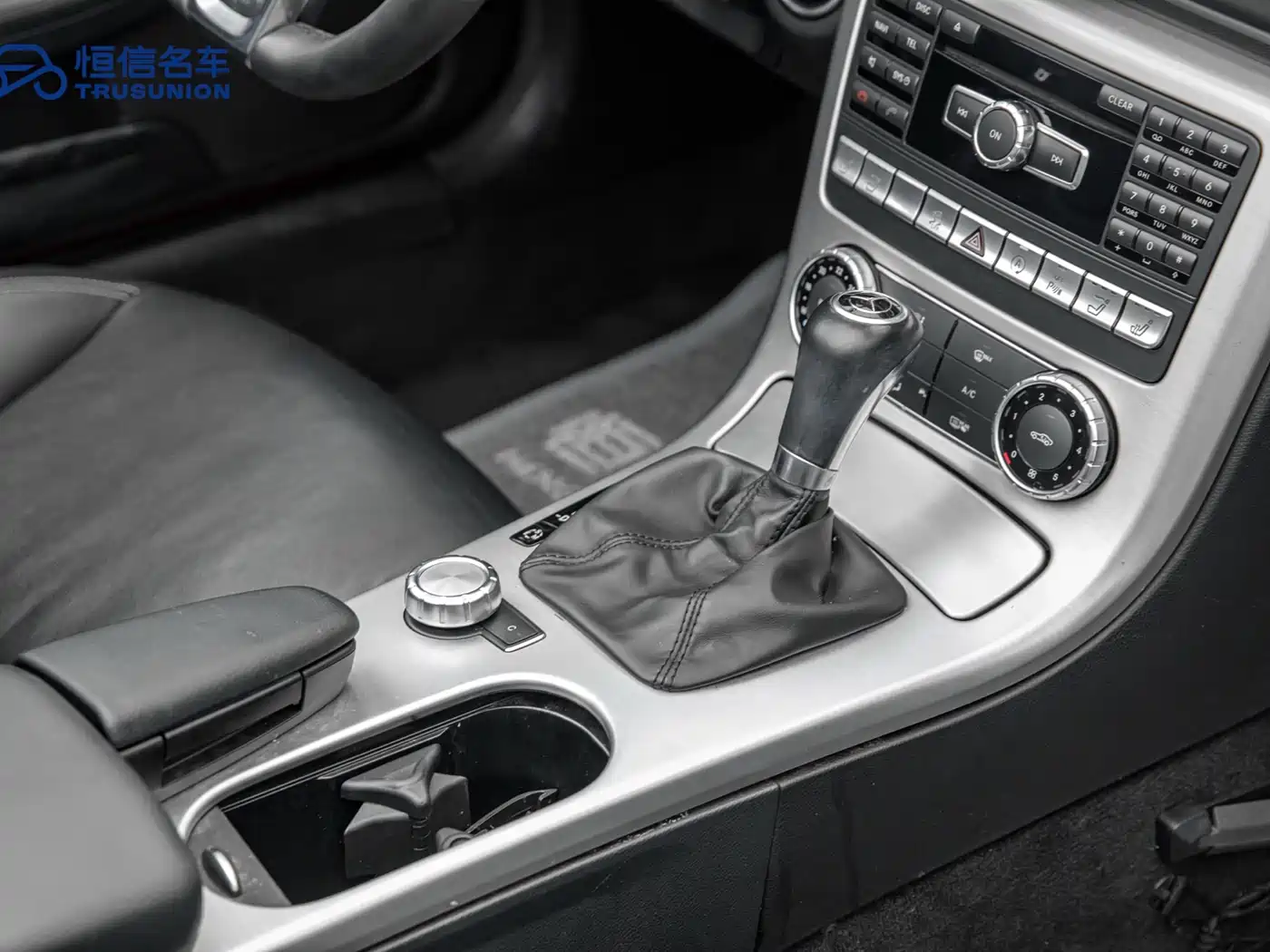 Mercedes-Benz SLK-Class 2011 SLK 200 Fashion фото 17