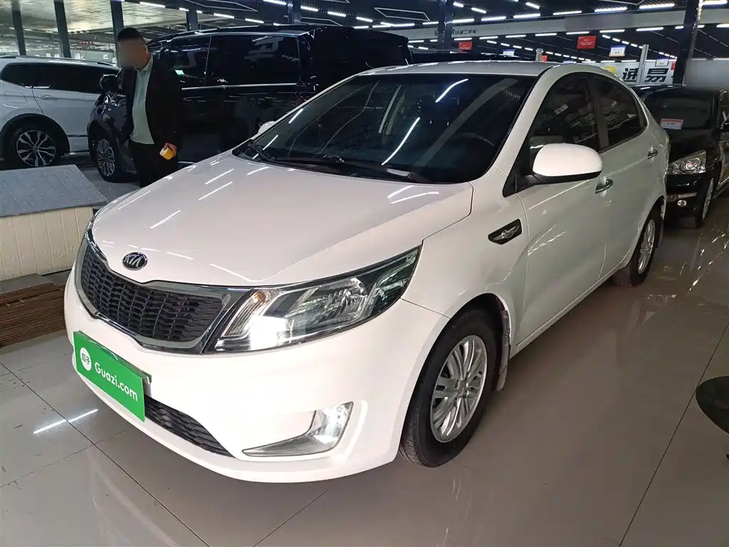 Kia K2 2012 Sedan 1.4L AT GLS Commemorative Edition фото 2