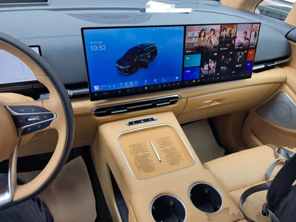 Voyah Auto Voyah Dreamer 2025 PHEV AWD Flagship Kunpeng Edition фото 10