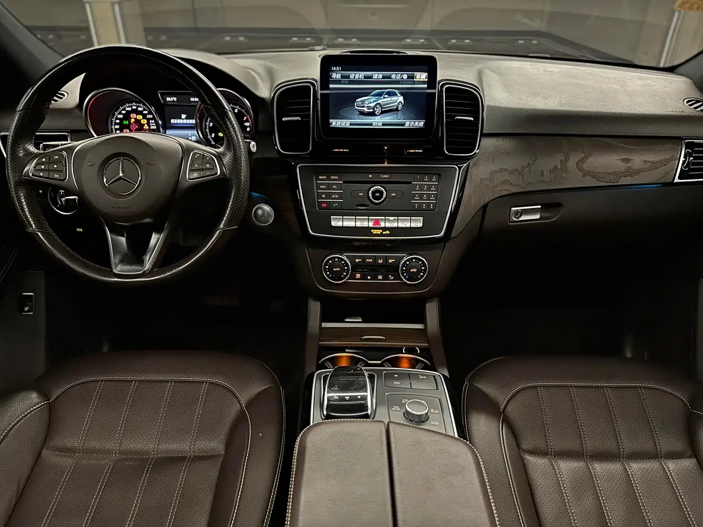 Mercedes-Benz GLE 2017 GLE 320 4MATIC Luxury фото 26