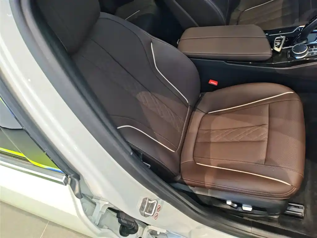 BMW 5 Series 2022 Facelift 525Li M Sport Package фото 25