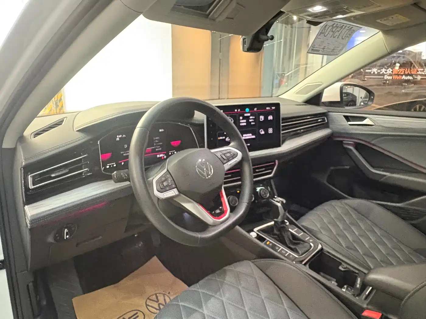 Volkswagen Sagitar 2022 280TSI DSG Surpassing Edition фото 2