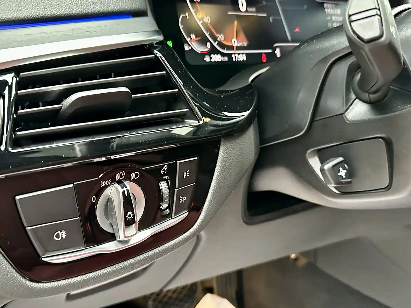 BMW 5 Series 2021 530Li Leading M Sport Package фото 19