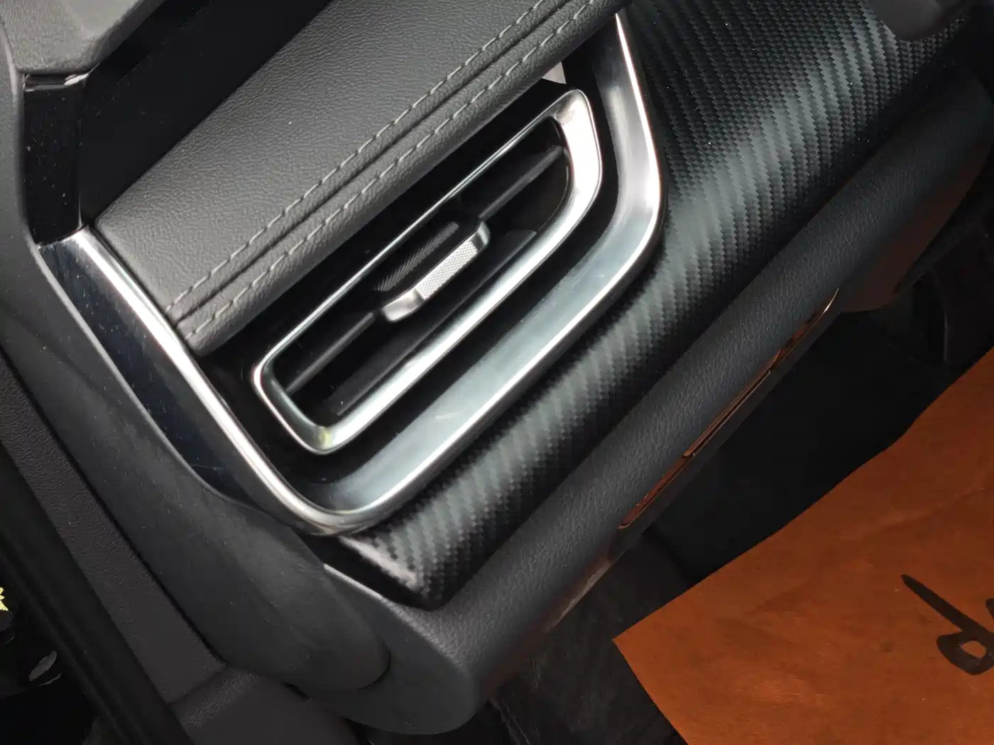 Hongqi H5 2025 2.0T Automatic Mystic Shadow фото 17