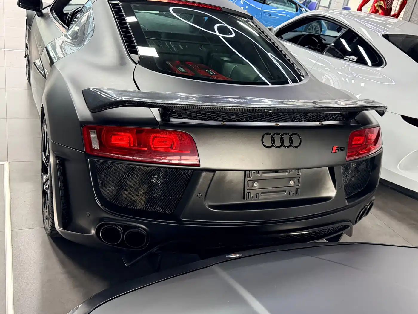 Фото 4 - Audi R8