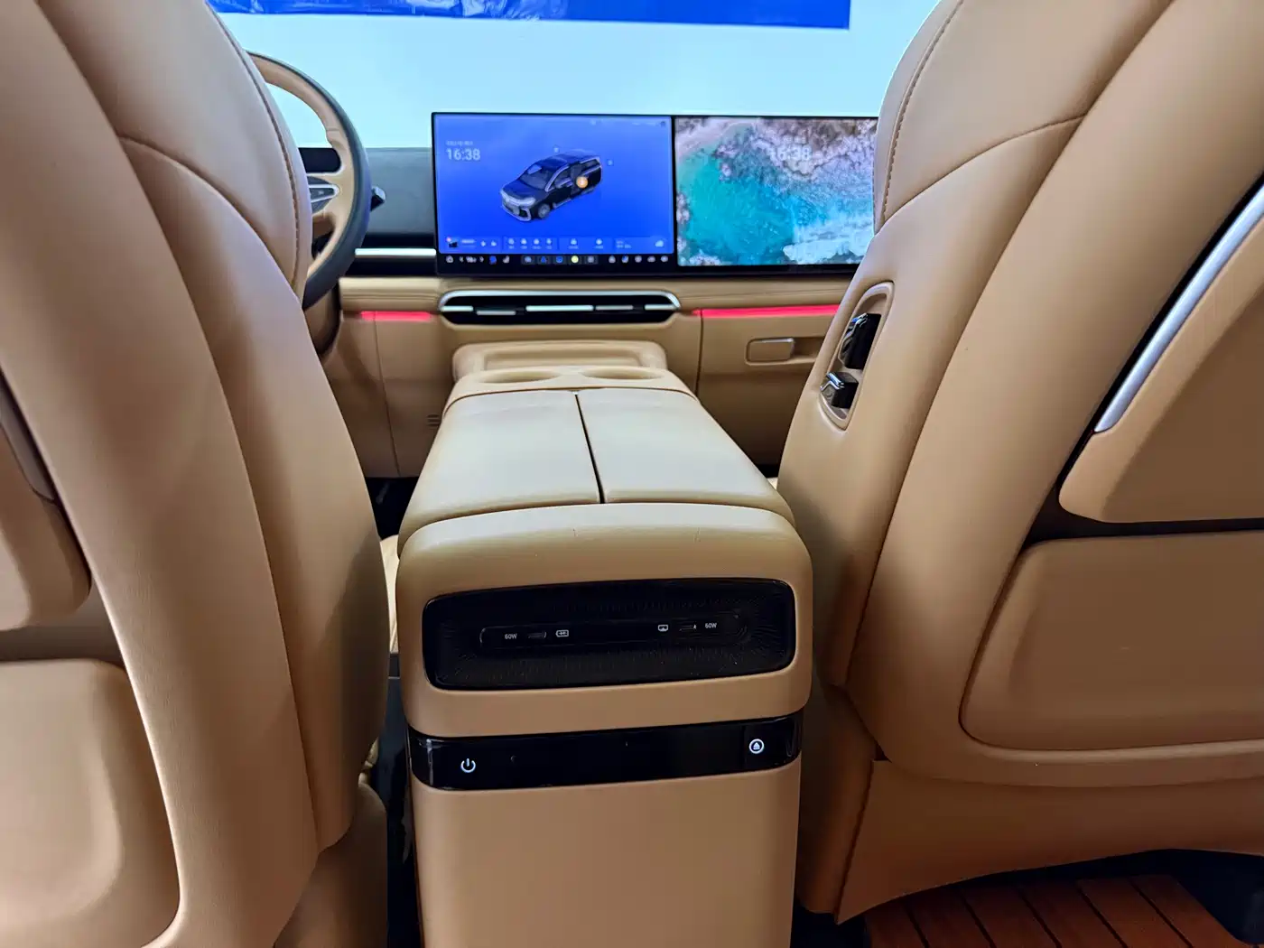 Voyah Auto Voyah Dreamer 2025 PHEV 4WD Kunpeng Premium Edition фото 17