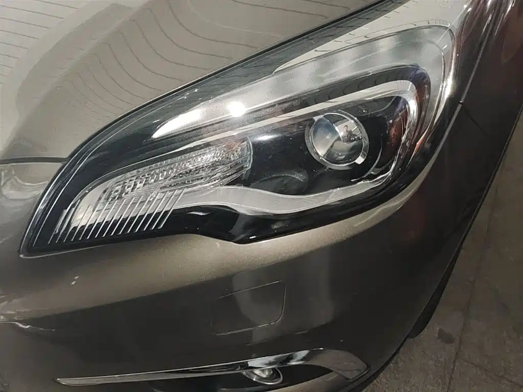 Buick Envision Plus 2017 28T AWD Elite фото 24