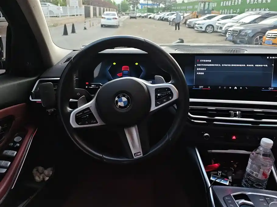 BMW 3 Series 2023 325i M Sport Black Night Package фото 14