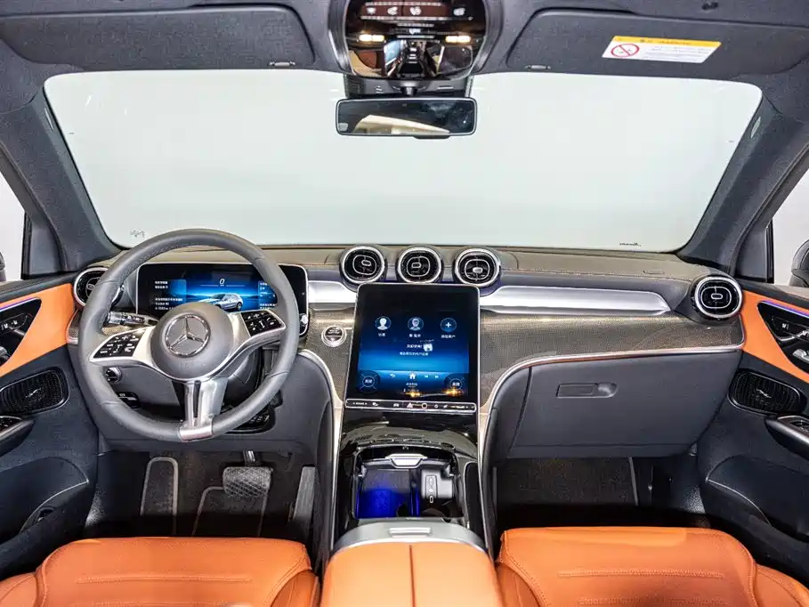MERCEDES-BENZ GLC