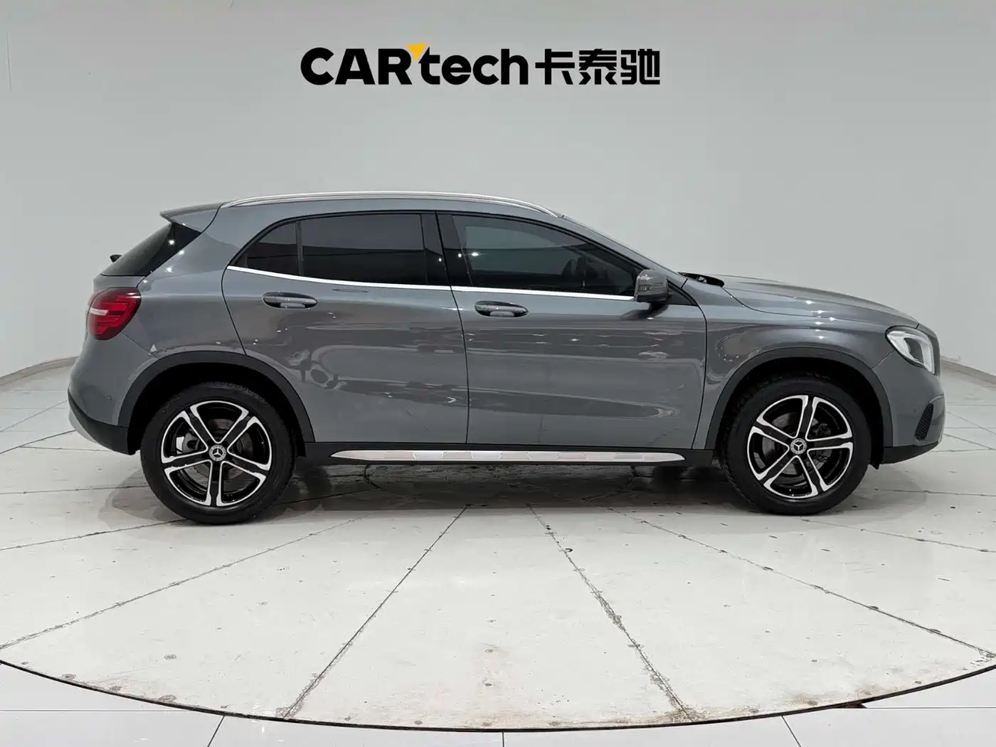 Mercedes-Benz GLA 2018 GLA 200 Fashion фото 9