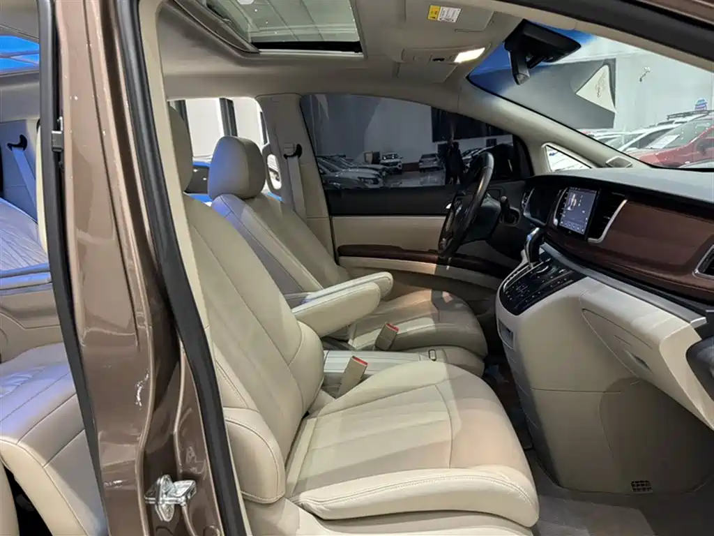 Buick GL8 2018 28T Luxury Model China VI фото 16