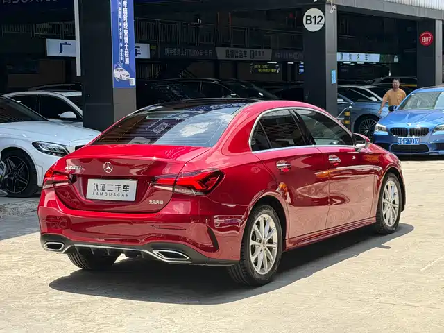 Mercedes-Benz A-Class 2021 A 200 L Sport Sedan Fashion Edition — фото 4