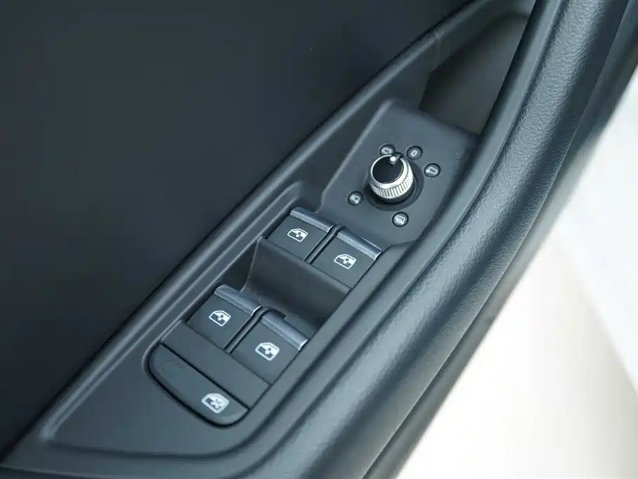 Audi A4L 2020 40 TFSI Fashion Dynamic Edition фото 11