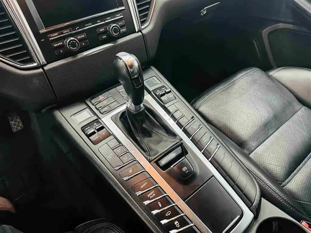 Porsche Macan 2014 Macan S 3.0T фото 14
