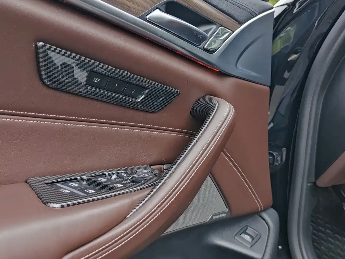 BMW 5 Series 2018 530Li Exclusive Luxury Package фото 13
