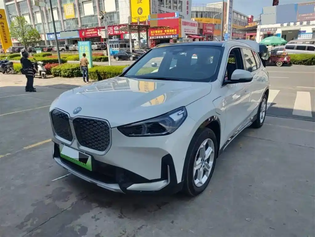 BMW iX1 2023 eDrive25L X Design Package