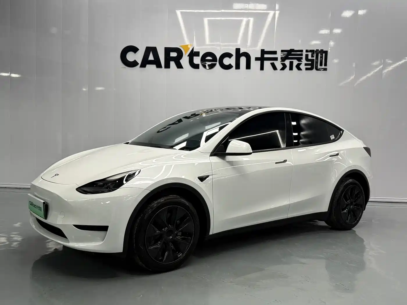 Tesla Model Y 2024 Rear-Wheel Drive Version