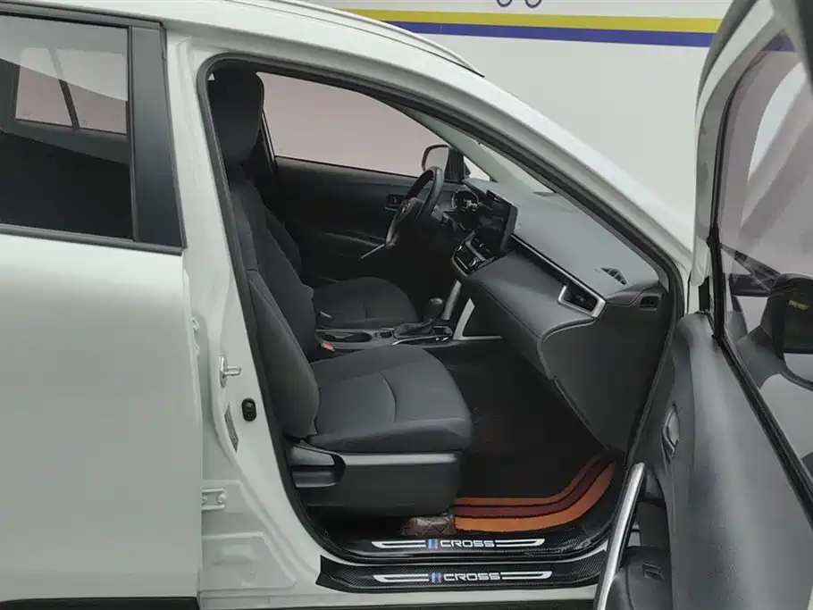 Toyota Corolla Cross 2022 2.0L Elite Edition фото 8