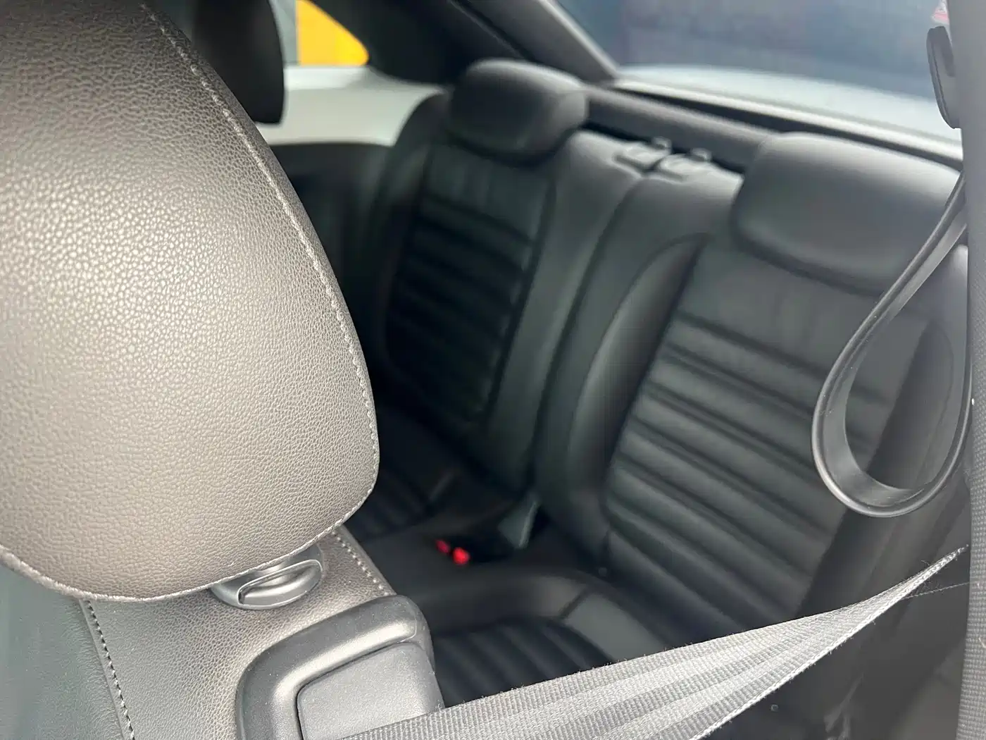 Volkswagen Beetle 2014 1.4TSI Comfort Edition фото 5