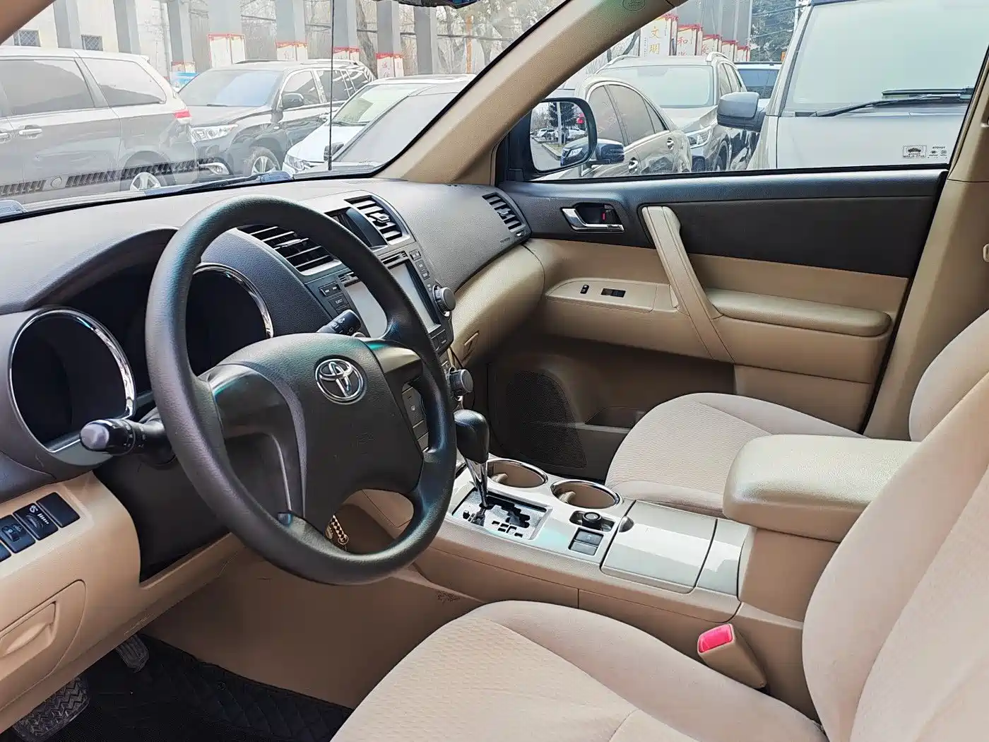 Toyota Highlander 2012 2.7L 2WD 5-seater Elite Edition фото 7