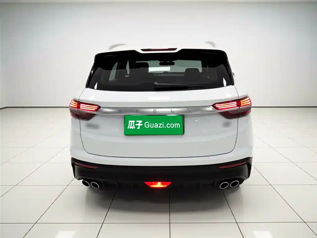 Фото 6 - Geely Coolray