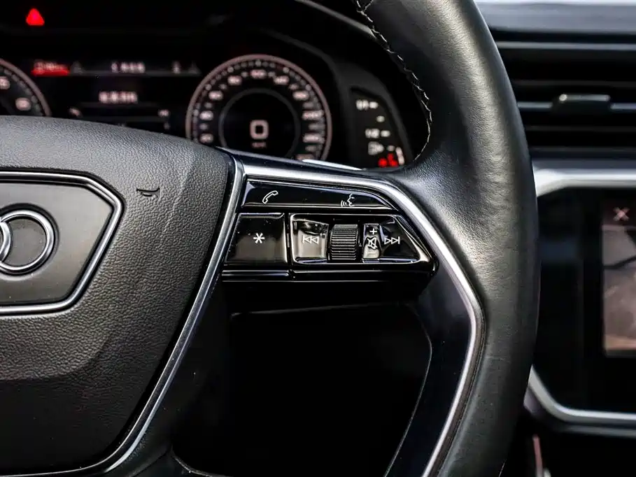 Audi A7L 2024 45TFSI S-line Dream Edition Crystal Package фото 17