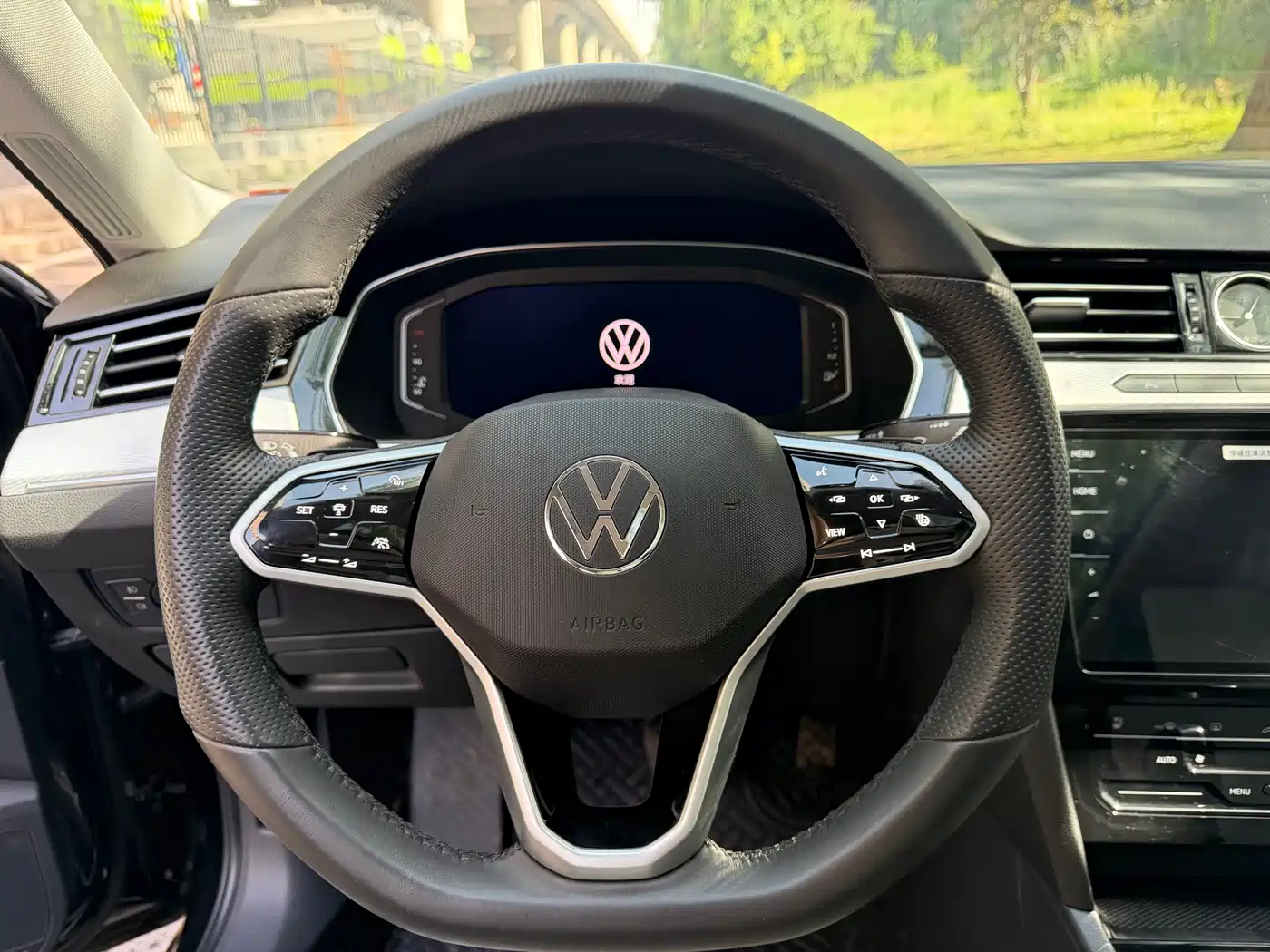 Volkswagen Magotan 2025 Facelift II Public Edition 330TSI DSG Luxury фото 9