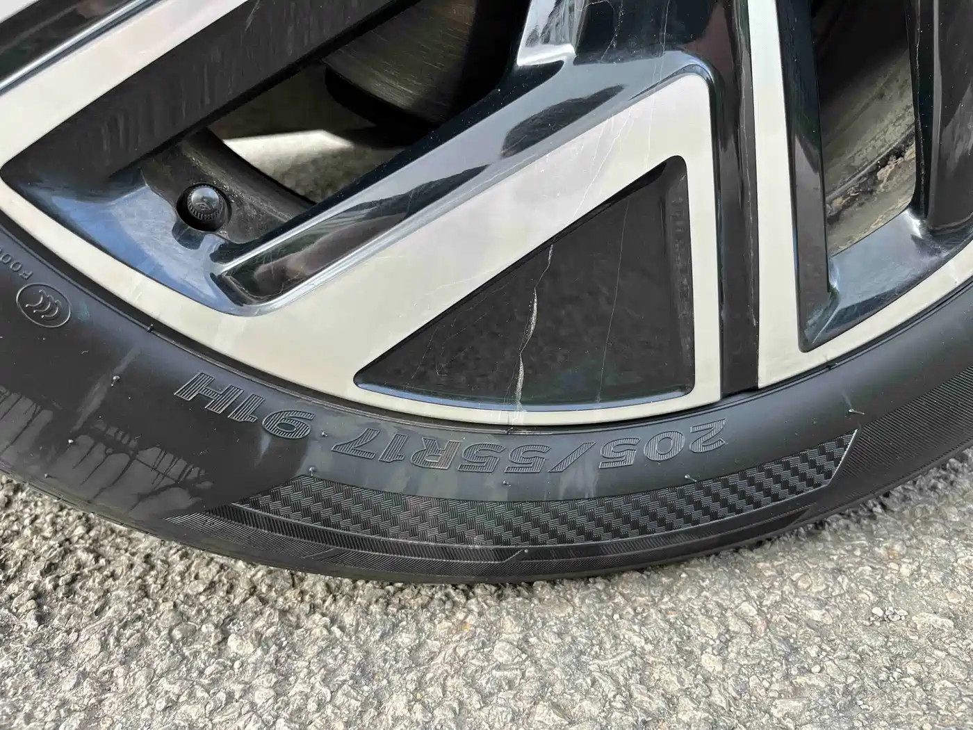 Volkswagen Sagitar 2025 300TSI DSG Surpass Edition фото 9