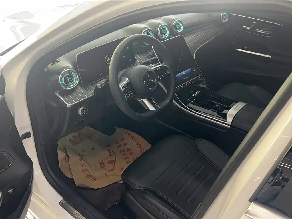 Mercedes-Benz C-Class 2024 C 200 L Sport Edition фото 11