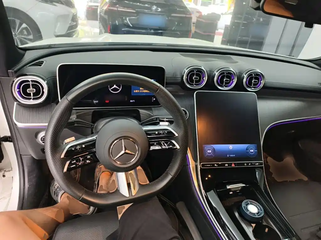 Фото 10 - Mercedes-Benz C-Class