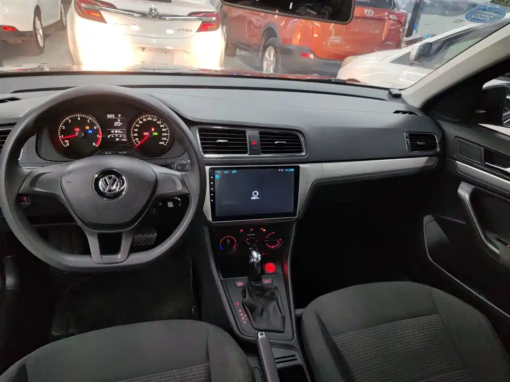 Volkswagen Lavida 2017 1.6L Automatic Trend Edition фото 13