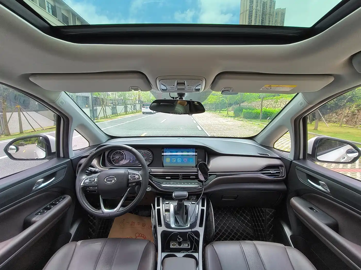 GAC Trumpchi Trumpchi M6 2019 270T Automatic Premium Edition (7-Seater) China V фото 10