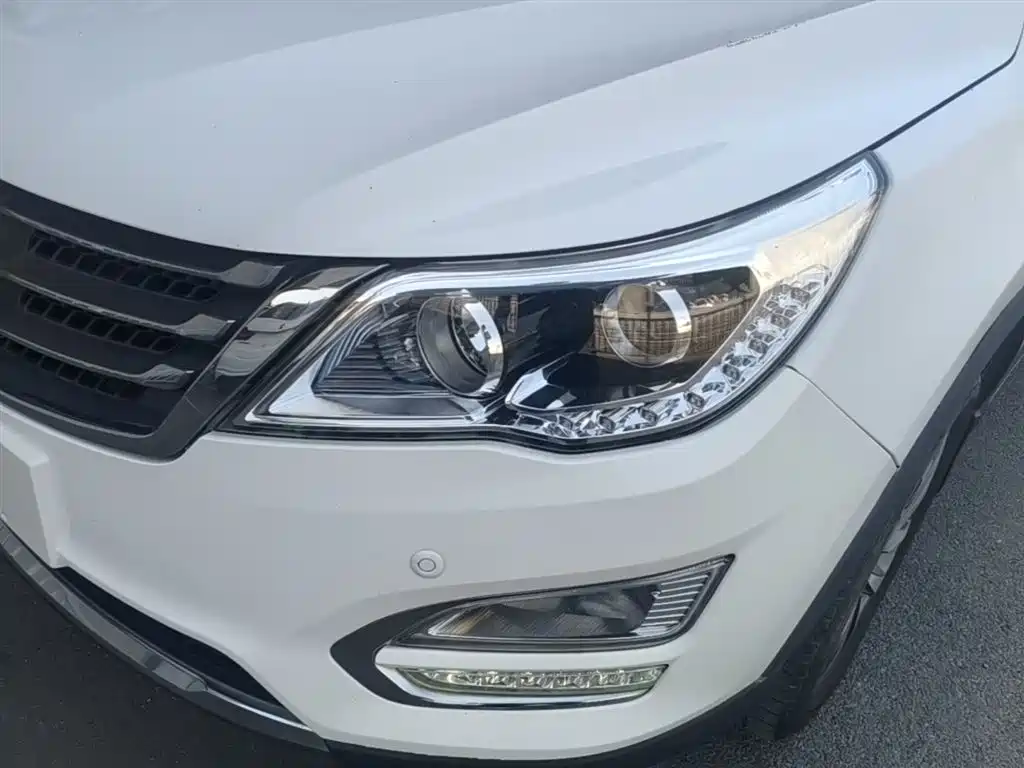 Baojun 560 2017 2016 1.8L iAMT Luxury