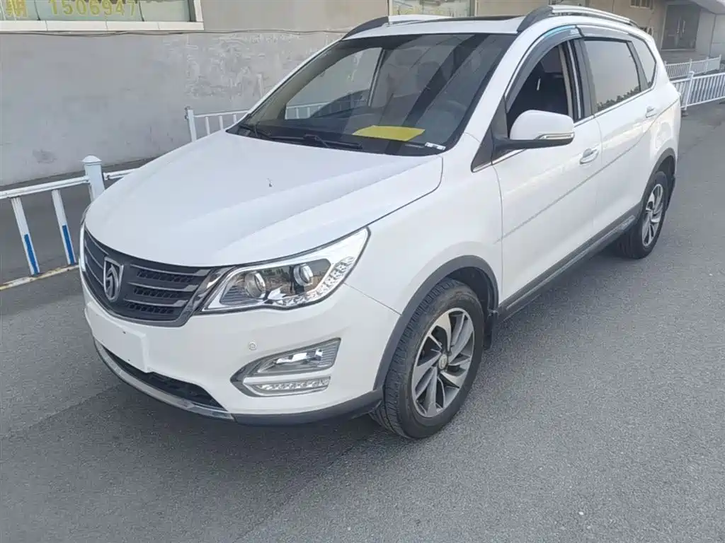 Baojun 560 2017 2016 1.8L iAMT Luxury