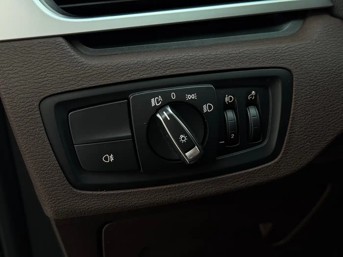 BMW X1 2020 sDrive20Li Fashion Model фото 18