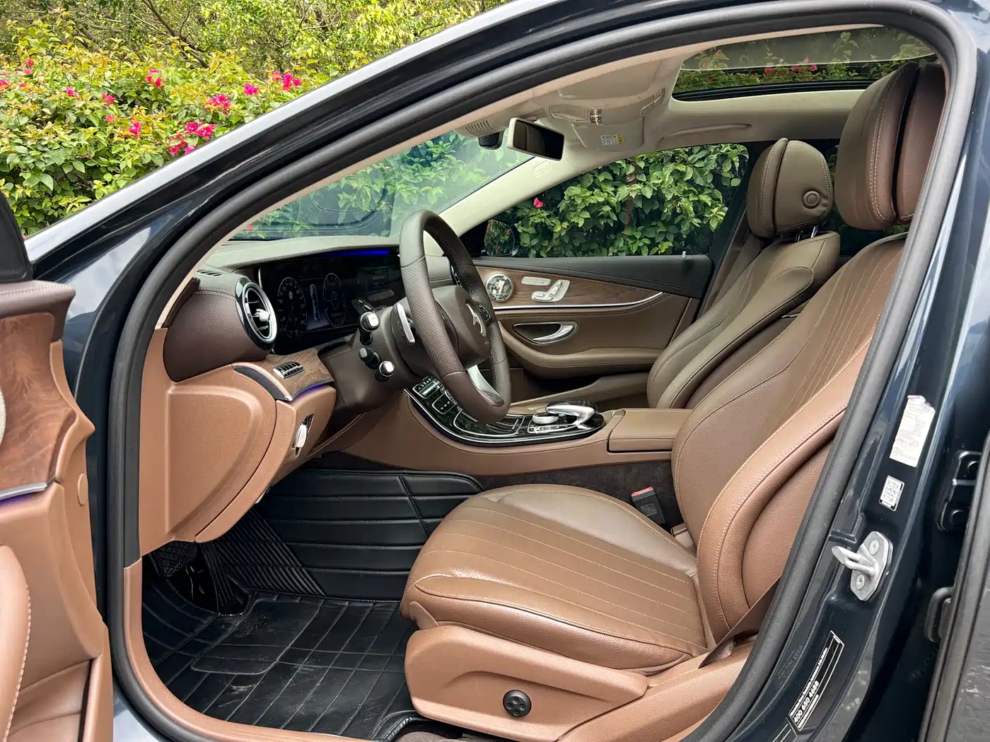 Mercedes-Benz E-Class 2017 E 300 L Luxury фото 10