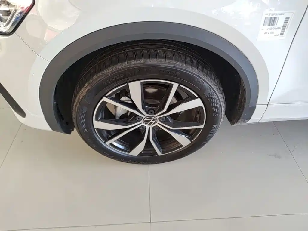 Volkswagen T-ROC 2025 2025 Second Facelift 300TSI DSG 2WD Morning Light Edition