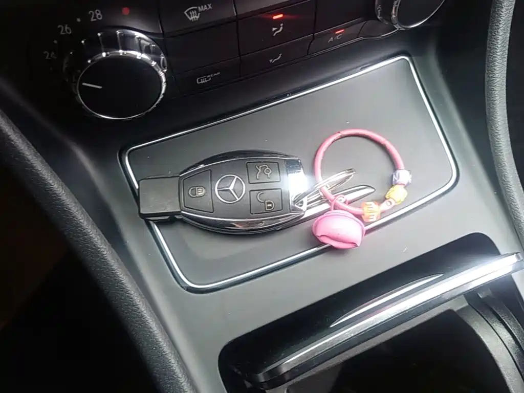 Mercedes-Benz CLA (Import) 2017 Facelift CLA 200 Style фото 9